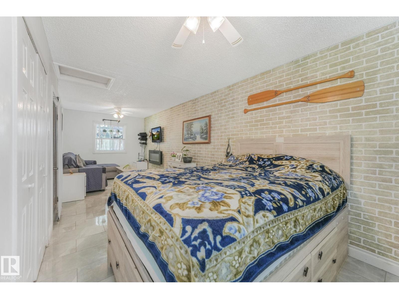 Photo 22 of 9211 130 Av Nw, Edmonton AB