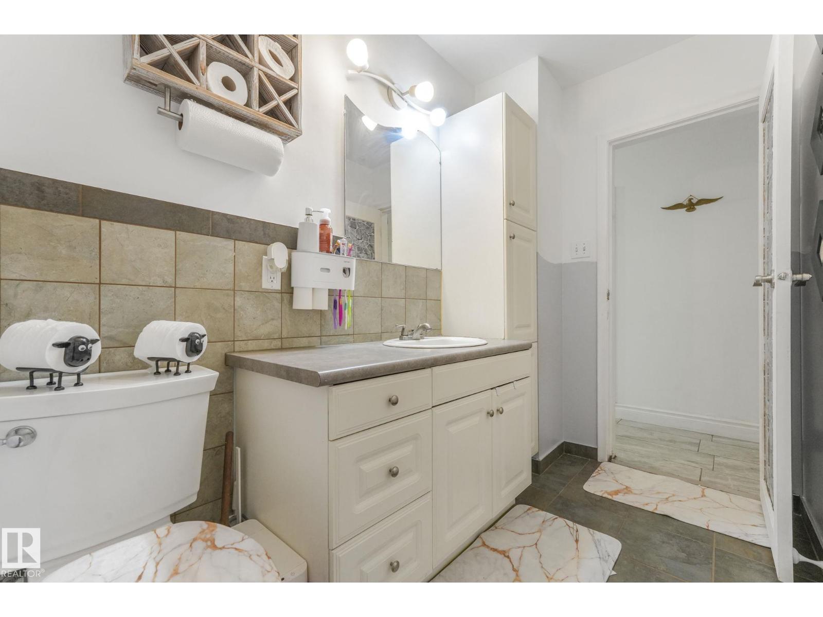 Photo 29 of 9211 130 Av Nw, Edmonton AB
