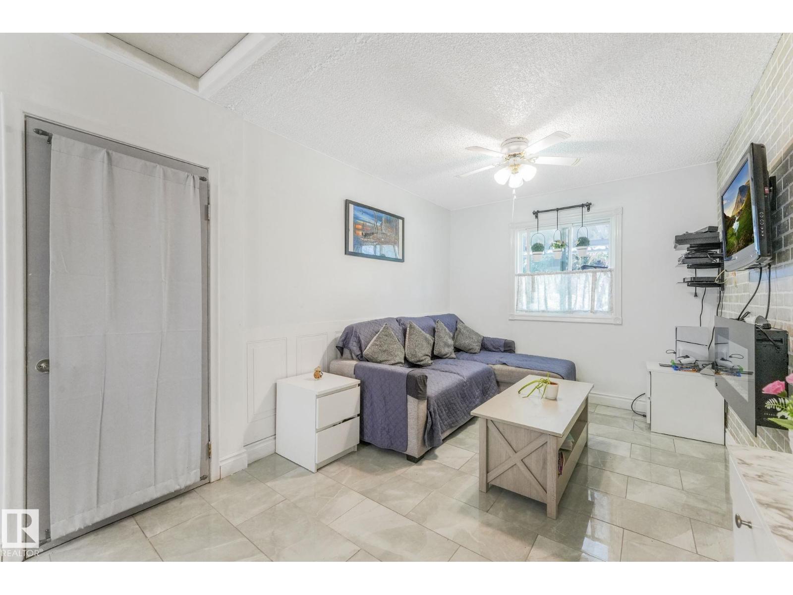 Photo 23 of 9211 130 Av Nw, Edmonton AB