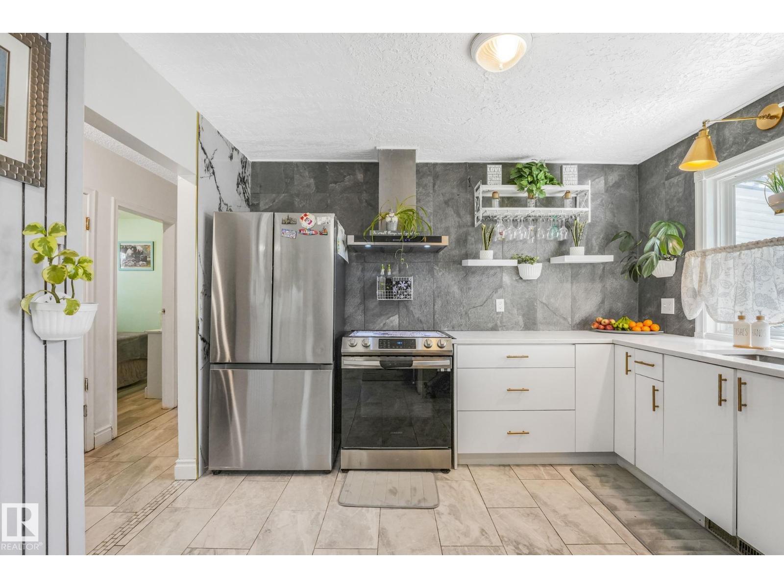 Photo 19 of 9211 130 Av Nw, Edmonton AB