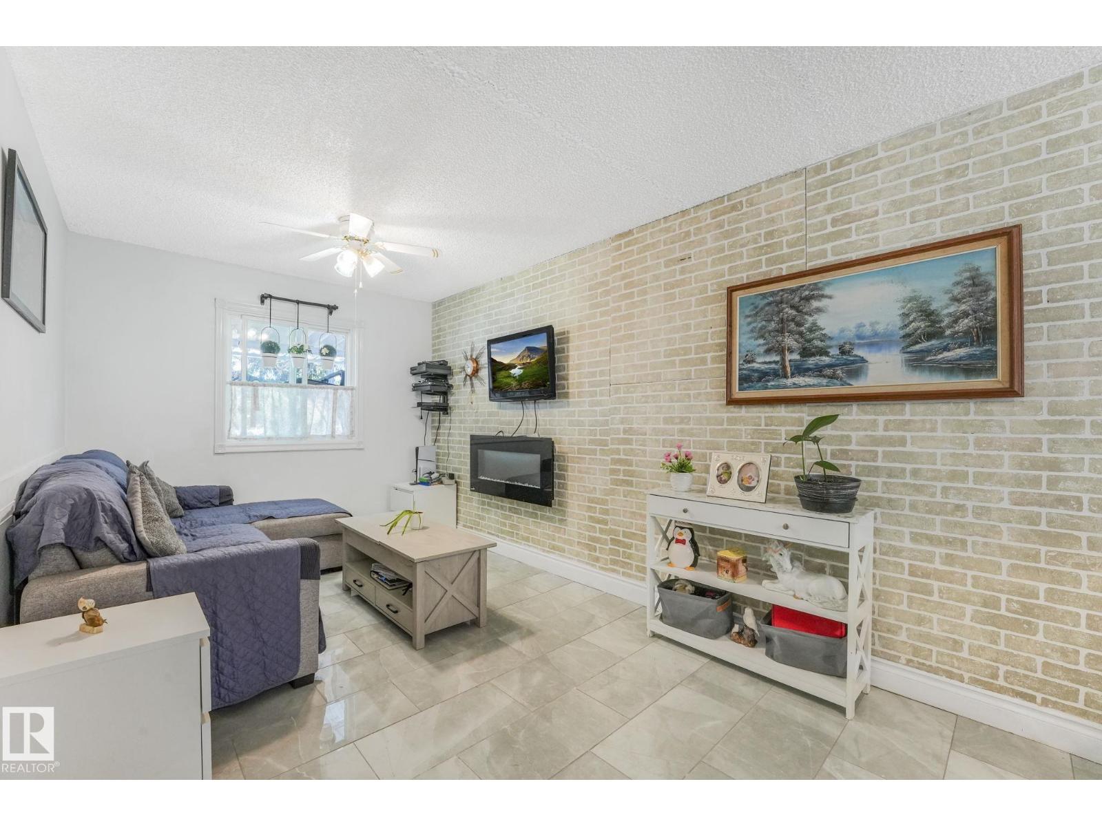 Photo 24 of 9211 130 Av Nw, Edmonton AB