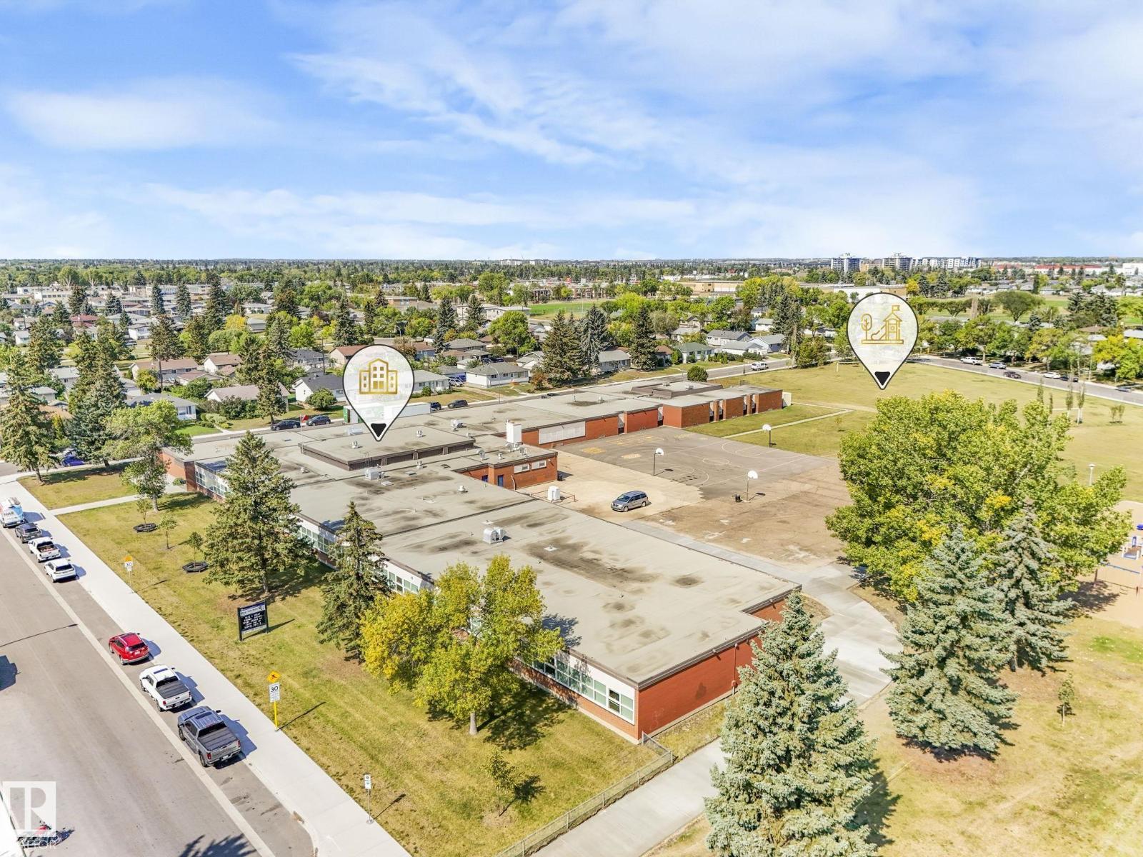 Photo 72 of 9211 130 Av Nw, Edmonton AB