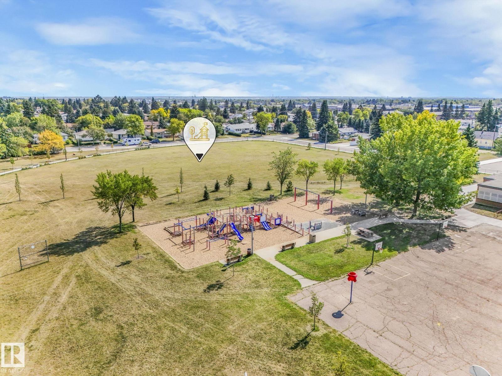 Photo 73 of 9211 130 Av Nw, Edmonton AB