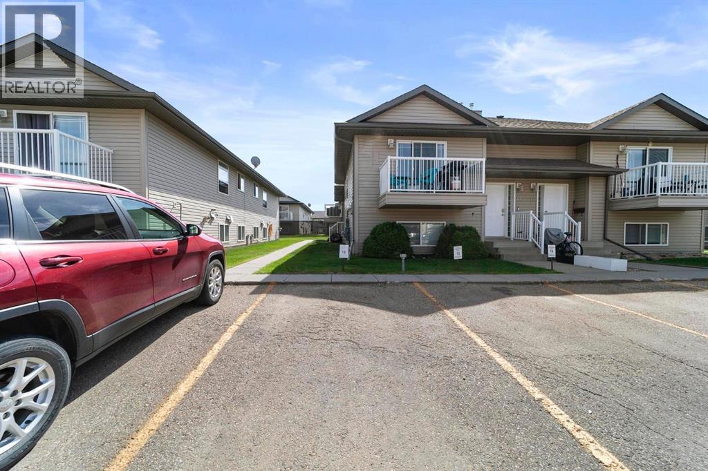 Photo 19 of 10 4803 54 Avenue, Camrose AB