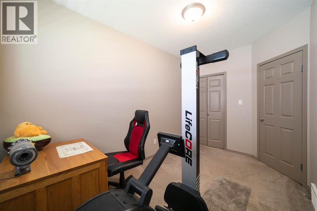 Photo 17 of 10 4803 54 Avenue, Camrose AB