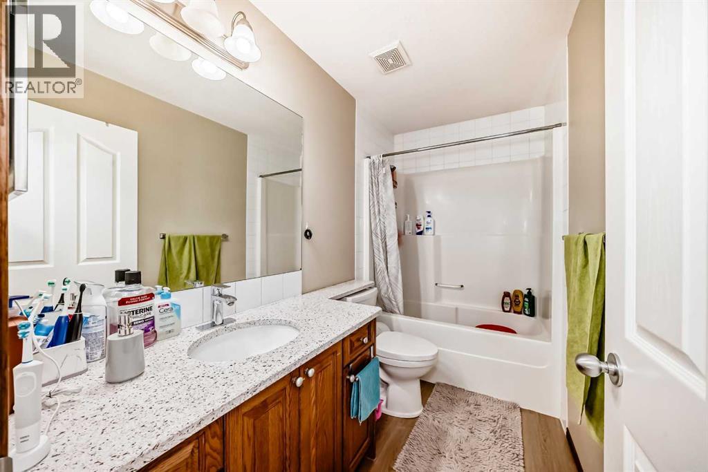 Photo 8 of 186 Saddleland Crescent Ne, Calgary AB