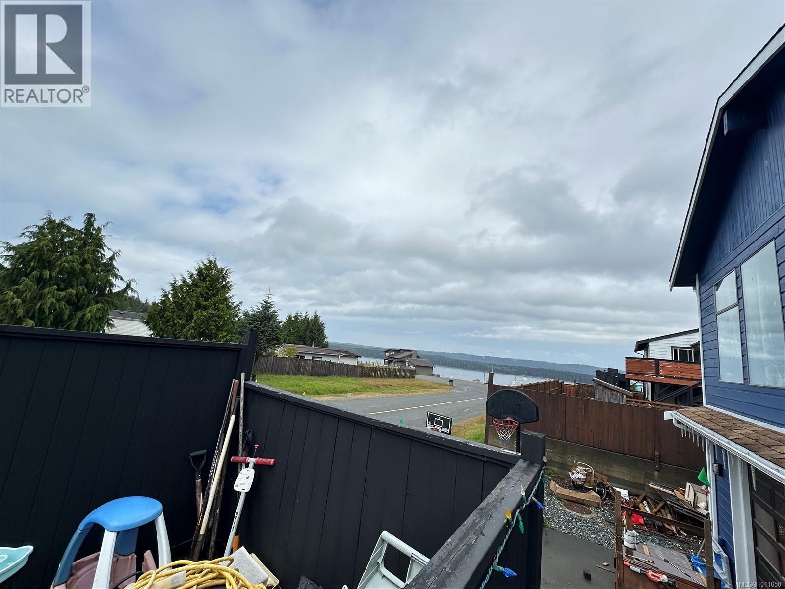 2000 Chelan Cres, Port McNeill