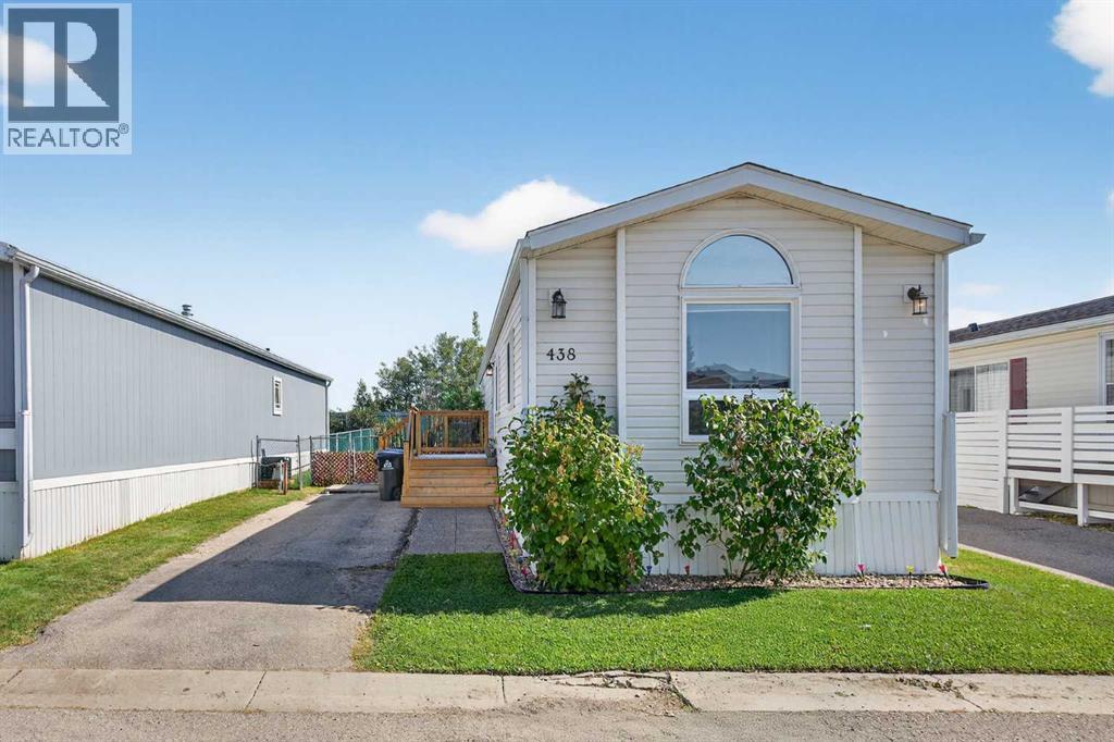 Photo 2 of 438 1101 84 Street Ne, Calgary AB