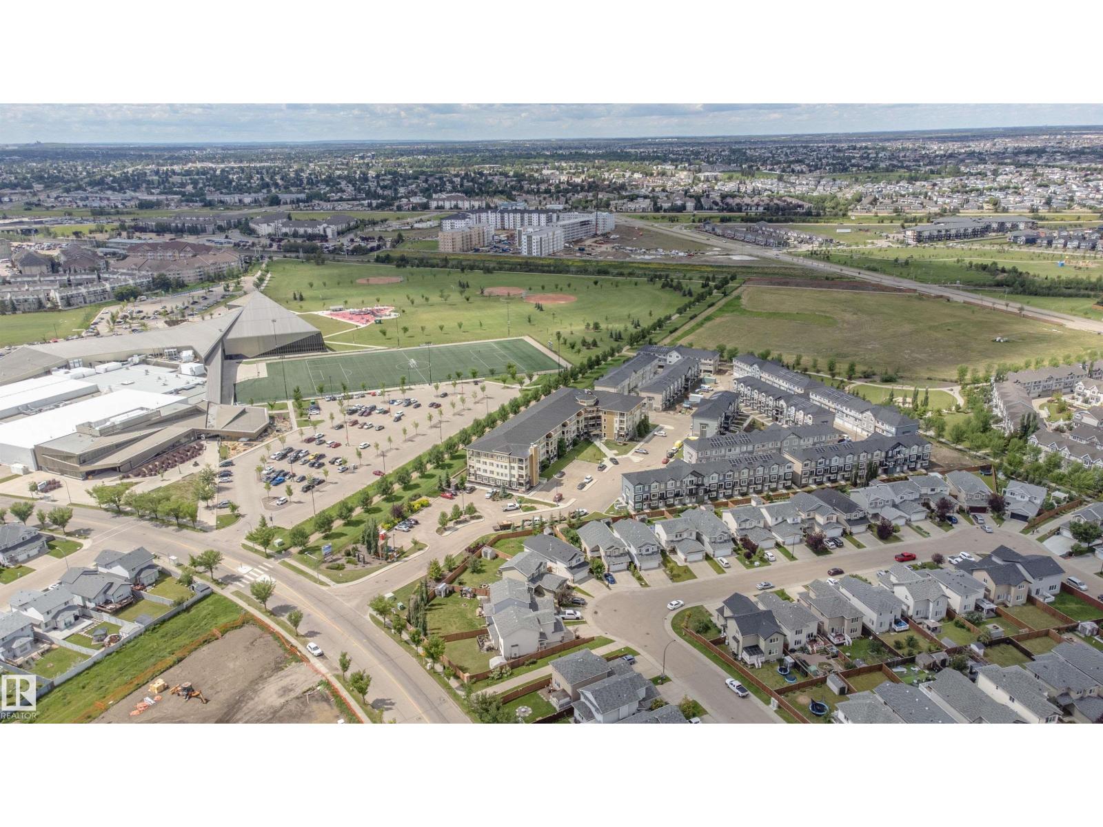 Photo 3 of 207 3670 139 Av Nw, Edmonton AB