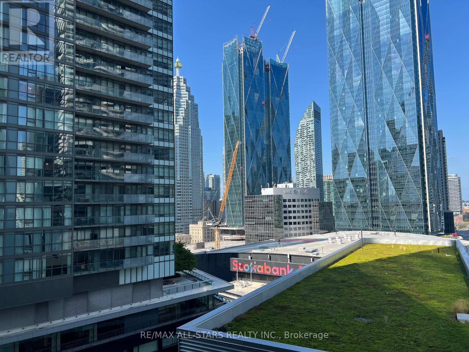 Photo 3 of 1306 55 Bremner Boulevard, Toronto ON