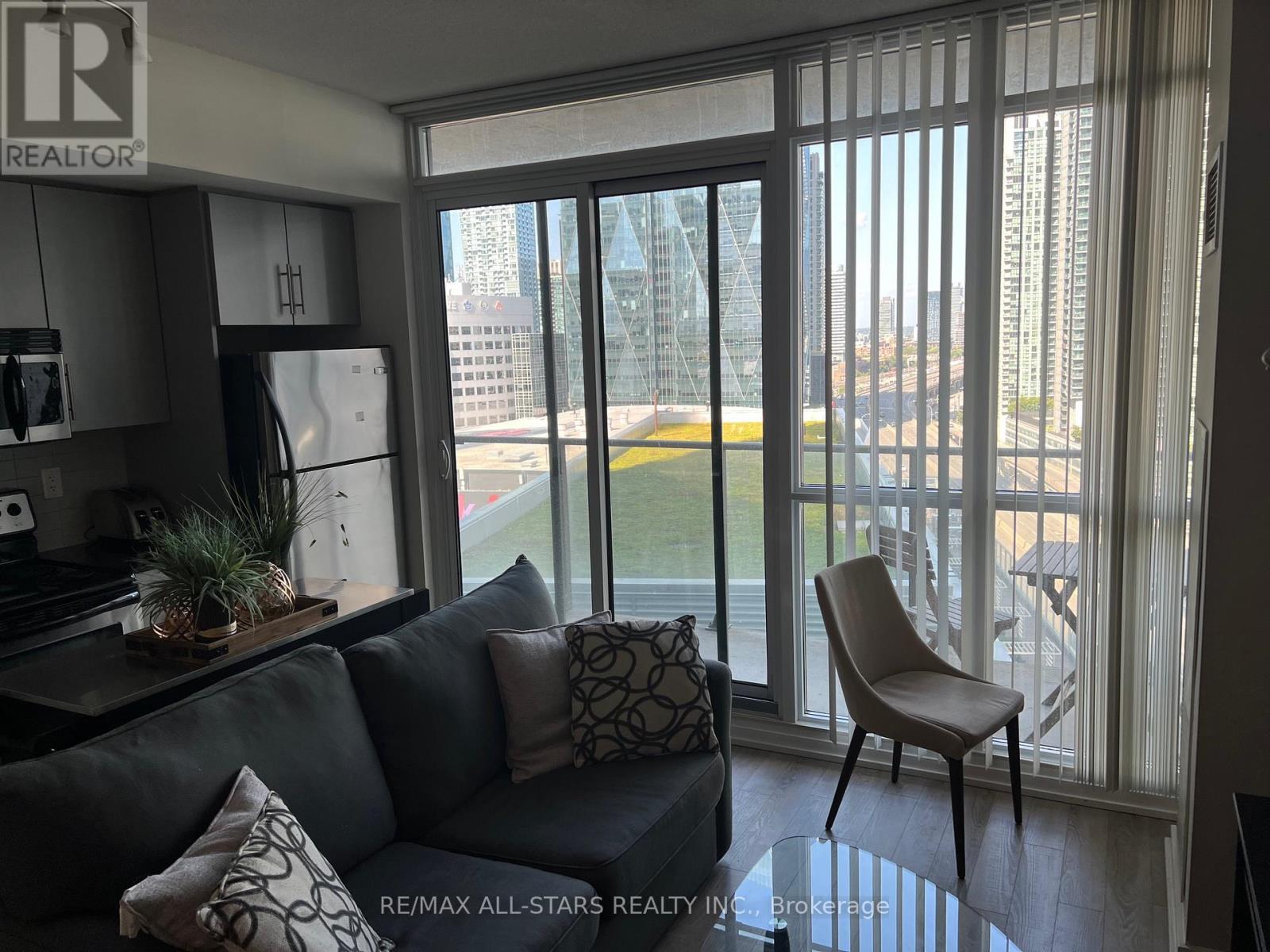 Photo 8 of 1306 55 Bremner Boulevard, Toronto ON