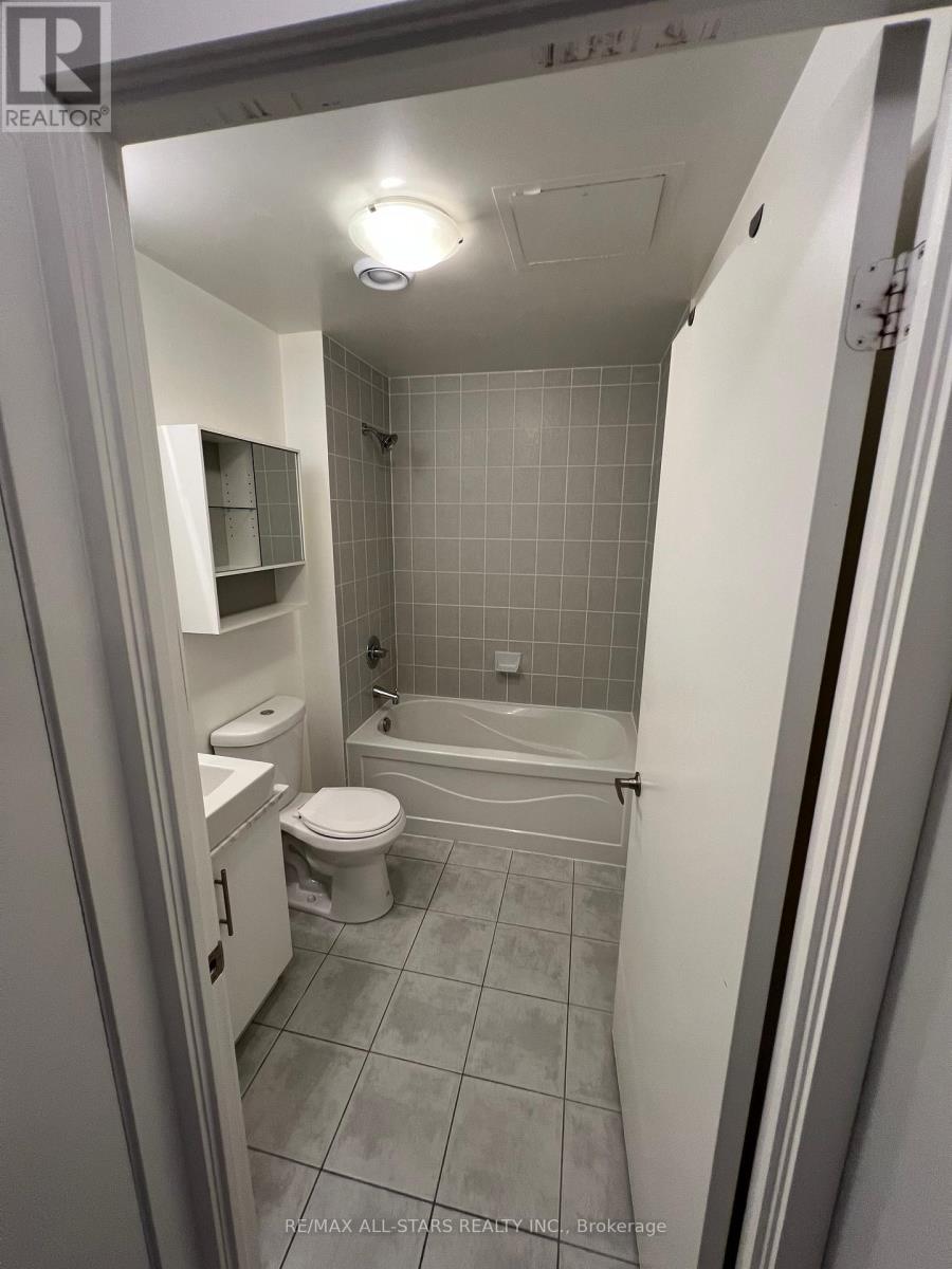 Photo 10 of 1306 55 Bremner Boulevard, Toronto ON