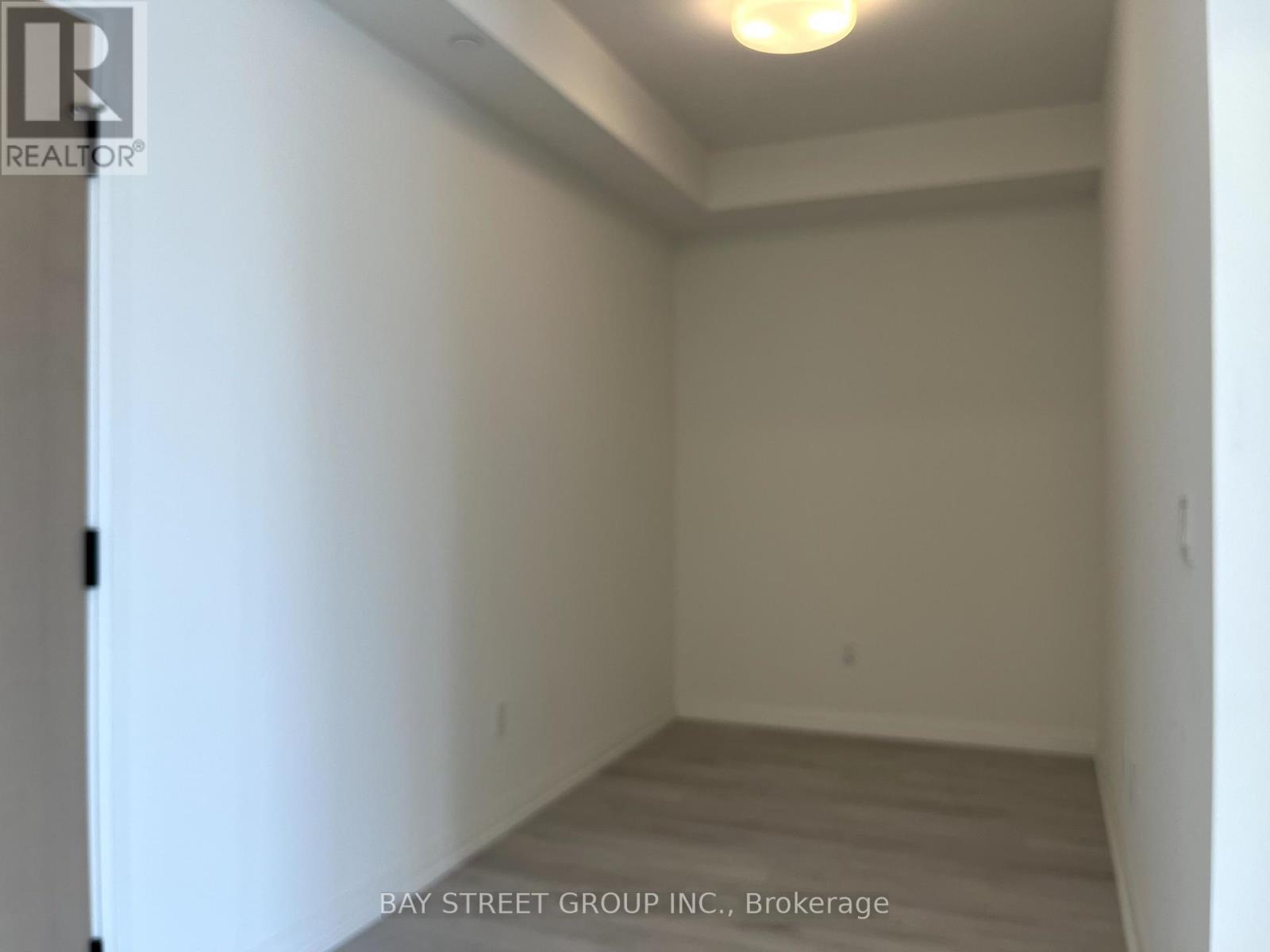 Photo 16 of 2707 280 Dundas Street W, Toronto ON