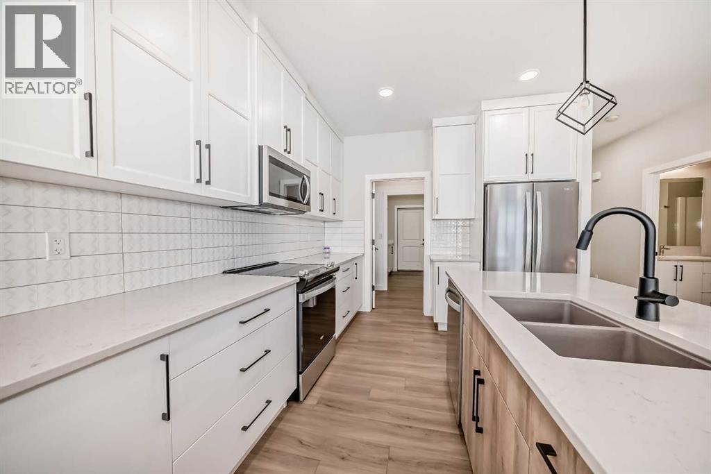 Photo 10 of 15 Rosse Place, Sylvan Lake AB