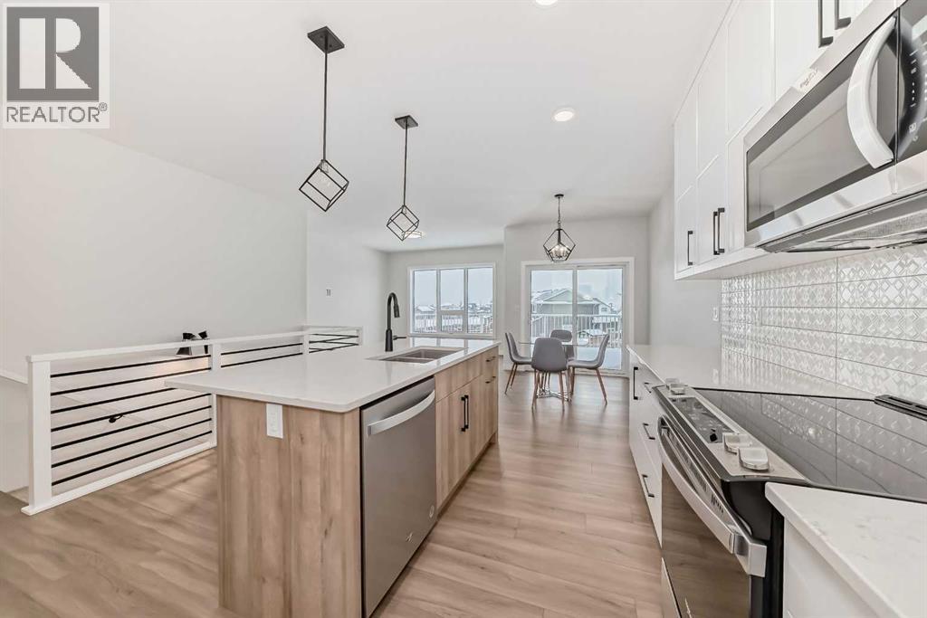 Photo 8 of 15 Rosse Place, Sylvan Lake AB