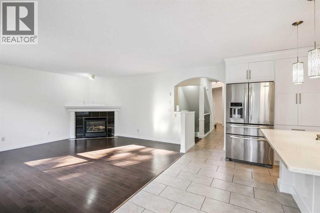 Photo 21 of 338 Panamount Drive Nw, Calgary AB