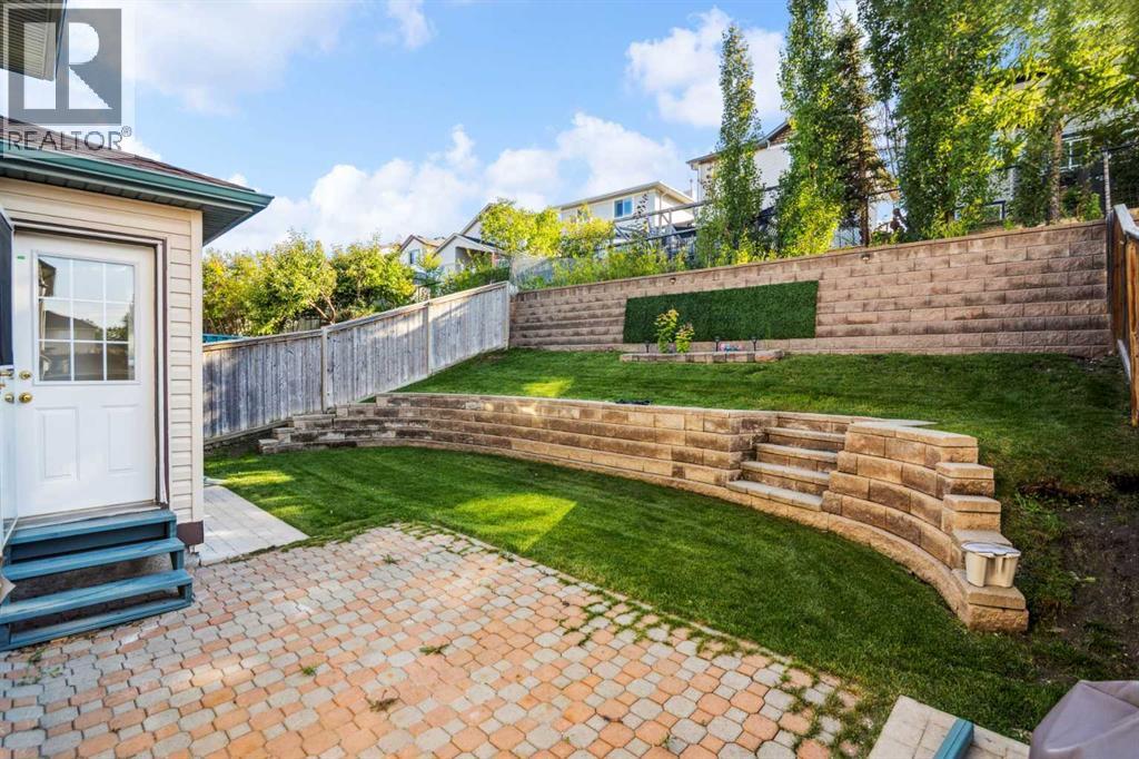 Photo 37 of 338 Panamount Drive Nw, Calgary AB