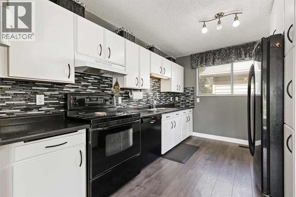 Photo 41 of 63 Olympia Crescent Se, Calgary AB