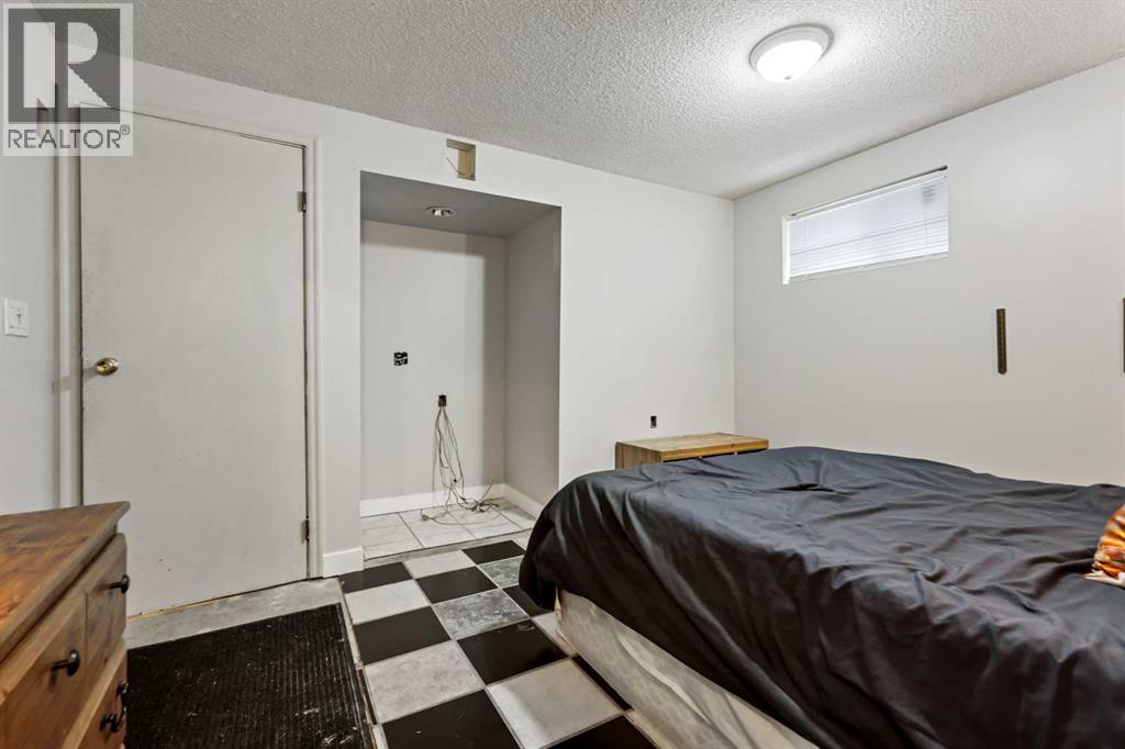 Photo 8 of 63 Olympia Crescent Se, Calgary AB