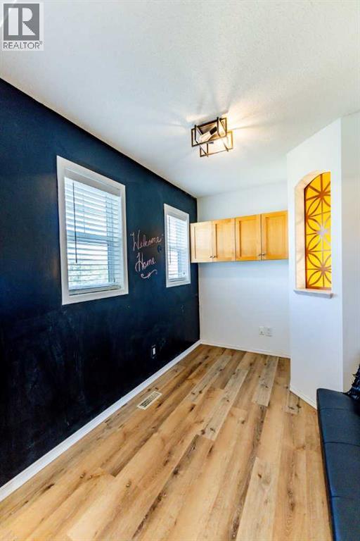Photo 20 of 78 Kingsland Heights Se, Airdrie AB