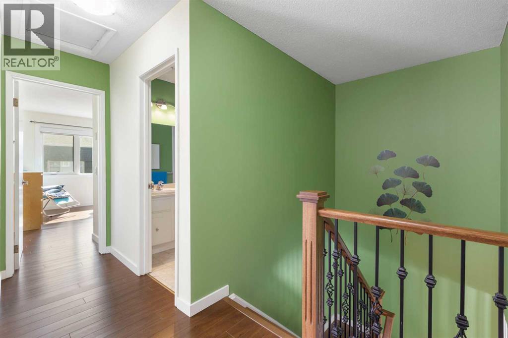 Single Family House for Sale in   Theodore Place NW Thorncliffe Calgary 