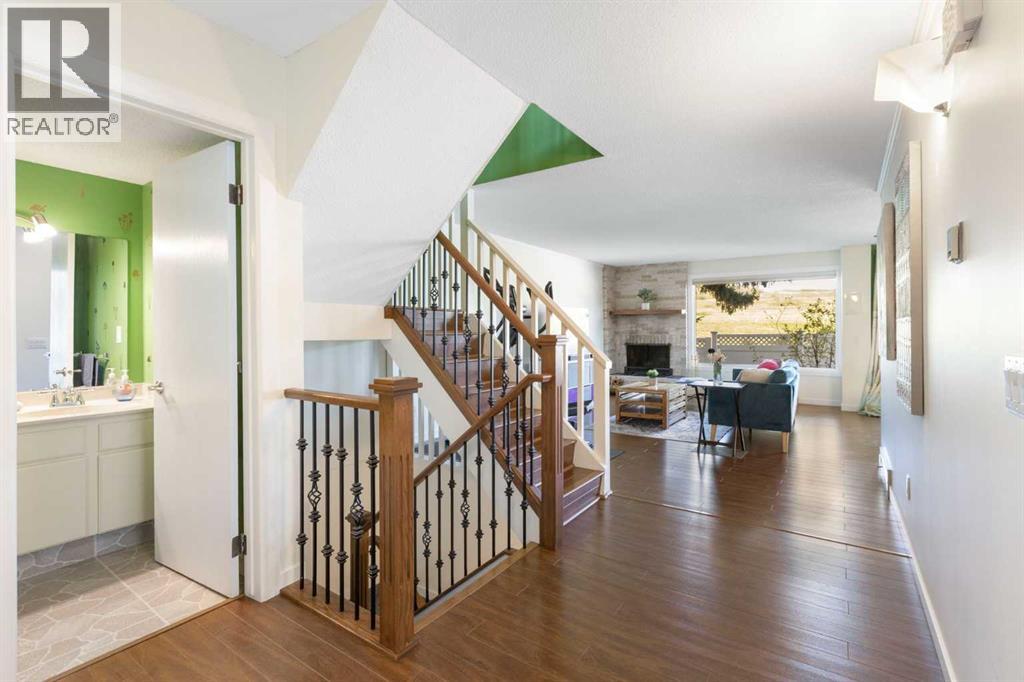Single Family House for Sale in   Theodore Place NW Thorncliffe Calgary 