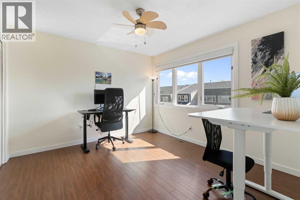 Single Family House for Sale in   Theodore Place NW Thorncliffe Calgary 