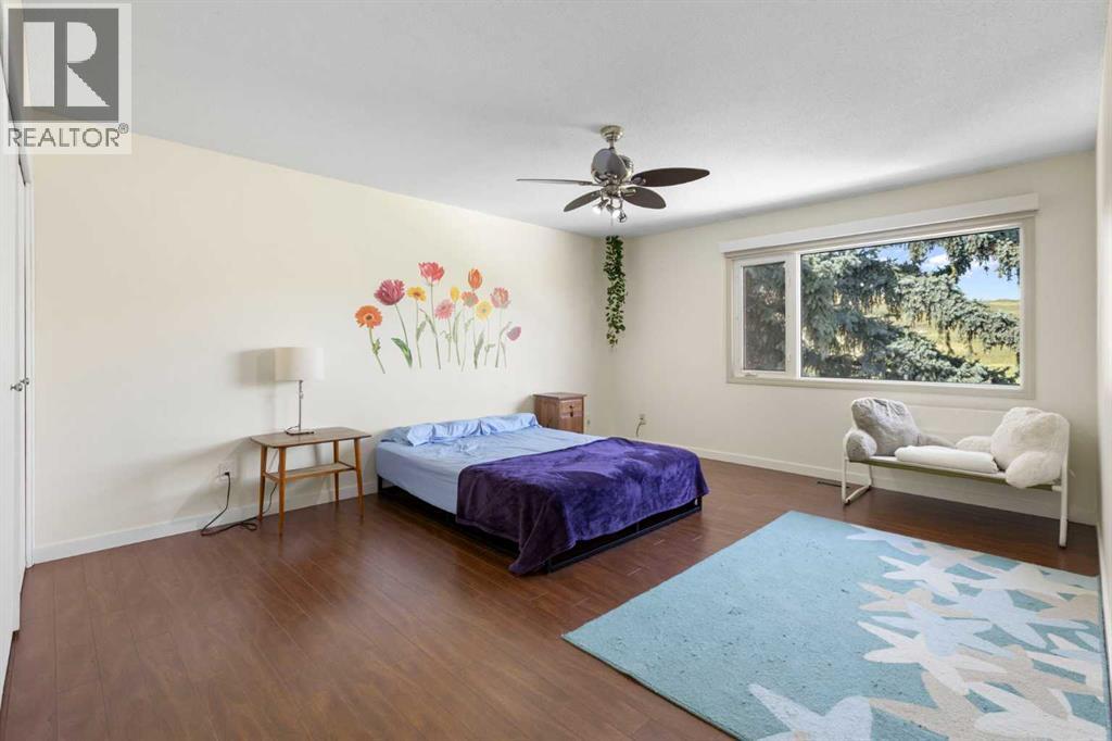Single Family House for Sale in   Theodore Place NW Thorncliffe Calgary 