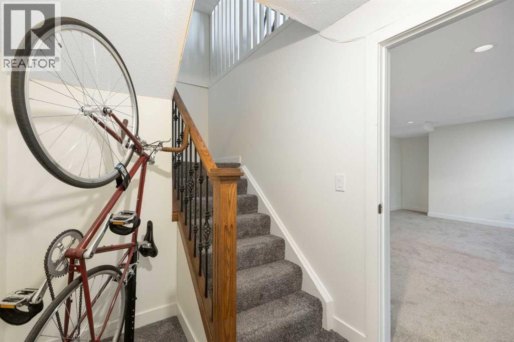 Single Family House for Sale in   Theodore Place NW Thorncliffe Calgary 