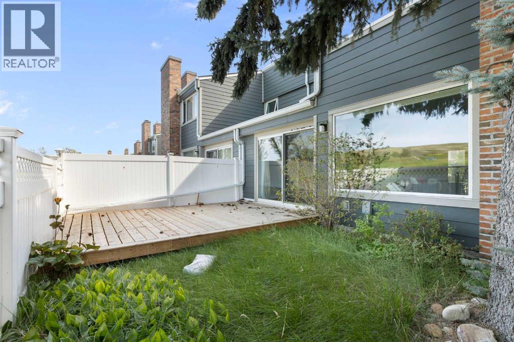 Single Family House for Sale in   Theodore Place NW Thorncliffe Calgary 