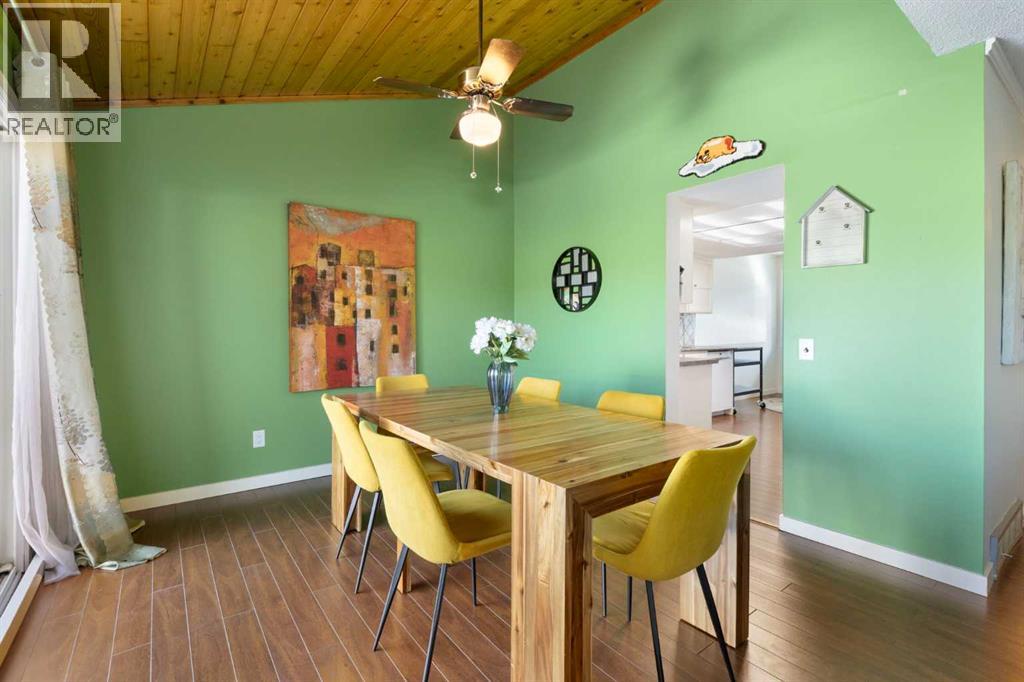 Single Family House for Sale in   Theodore Place NW Thorncliffe Calgary 