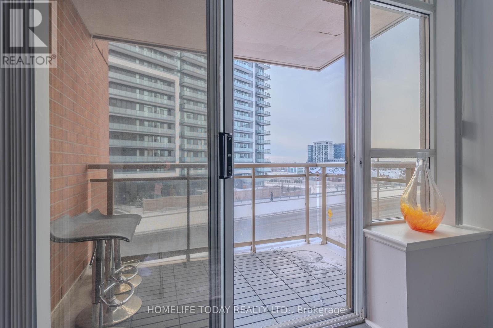 Photo 16 of 510 73 King William Crescent, Richmond Hill ON