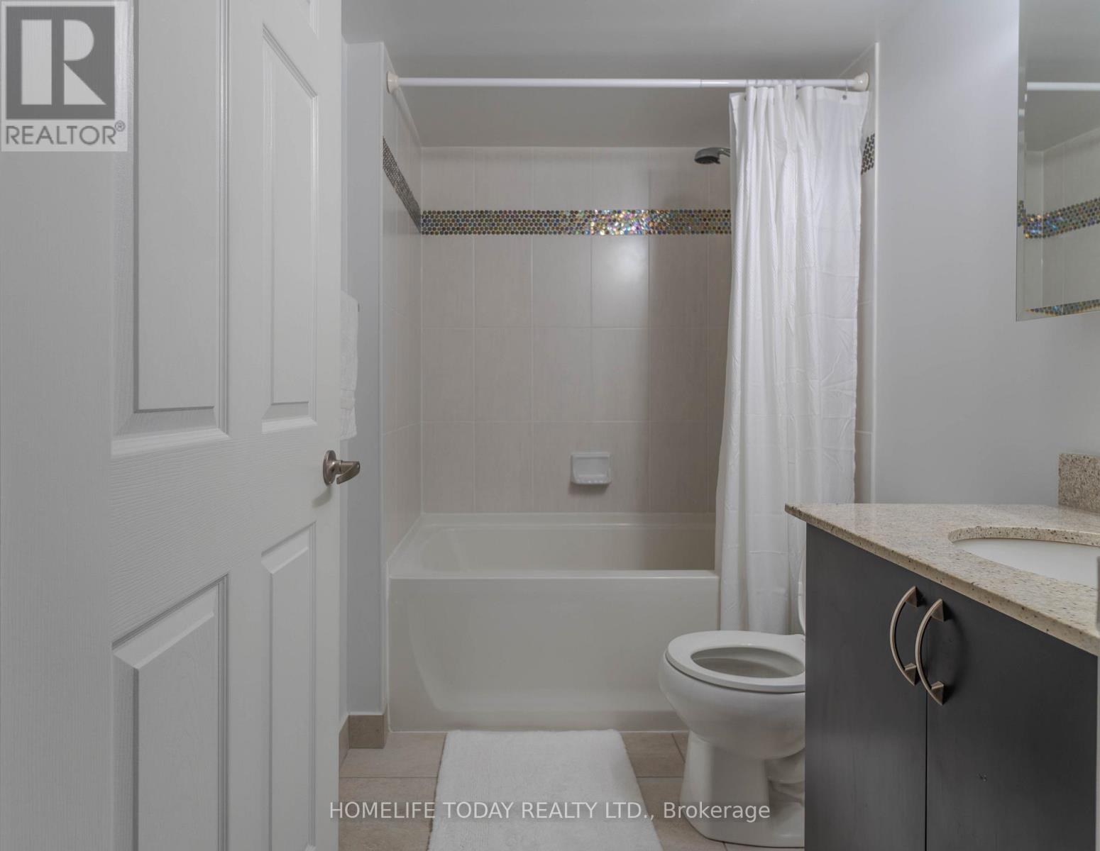 Photo 18 of 510 73 King William Crescent, Richmond Hill ON