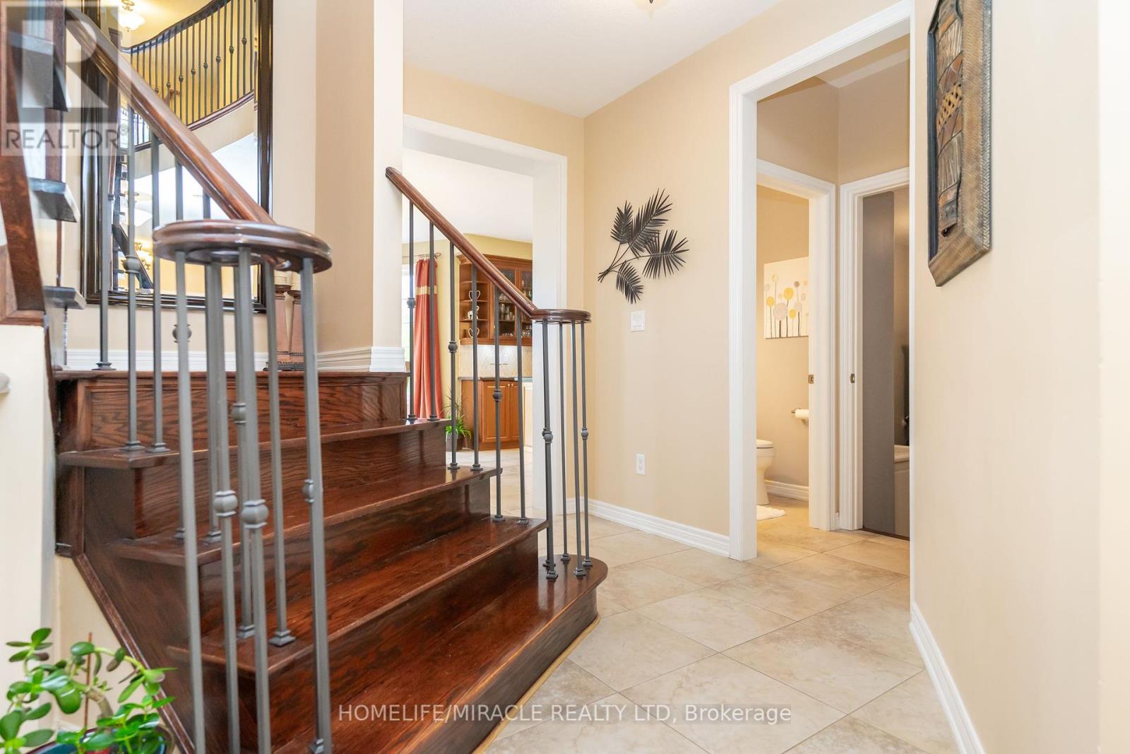Photo 12 of 22 Malborough Road, Markham ON