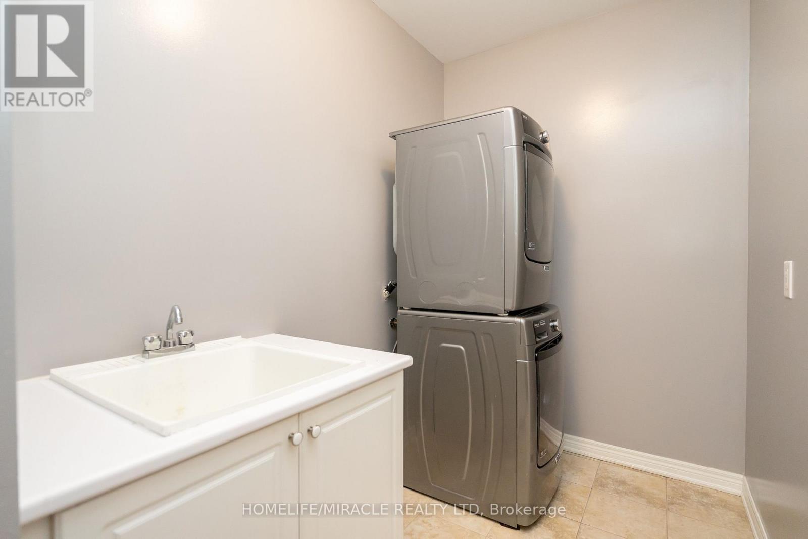 Photo 21 of 22 Malborough Road, Markham ON
