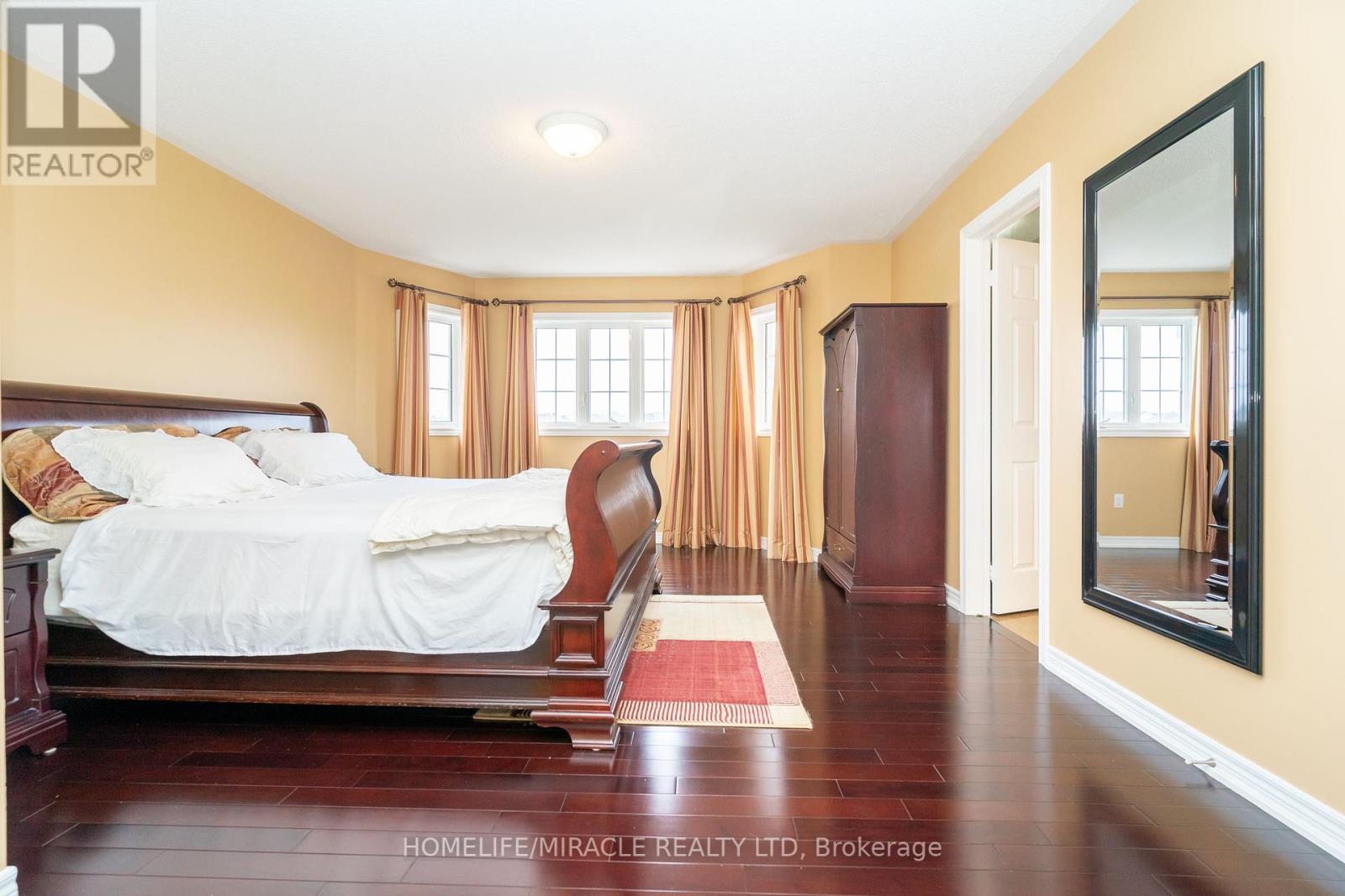 Photo 24 of 22 Malborough Road, Markham ON