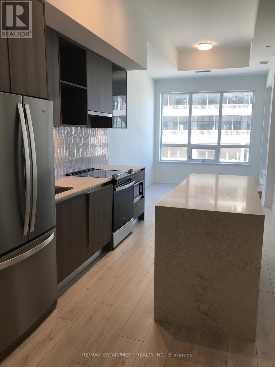 Photo 11 of 225 405 Dundas Street W, Oakville ON