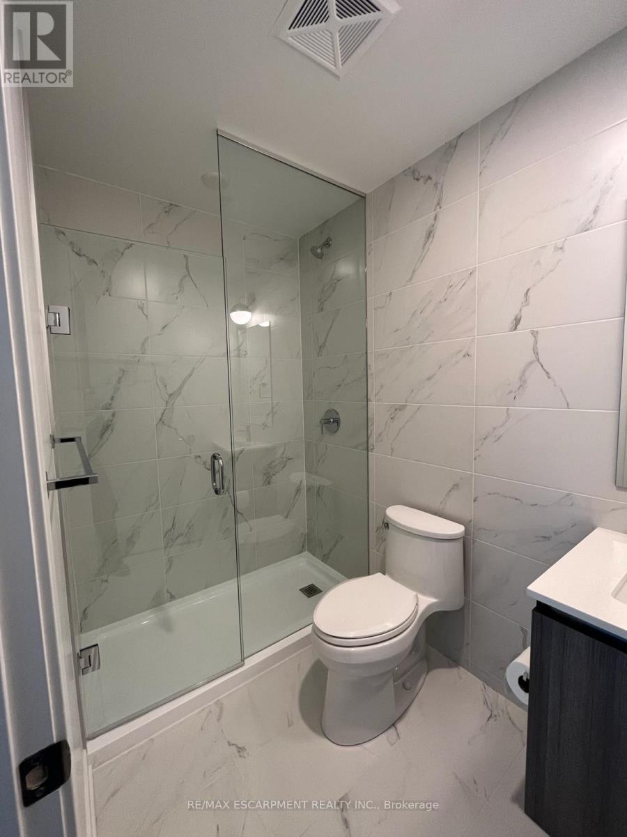 Photo 20 of 225 405 Dundas Street W, Oakville ON