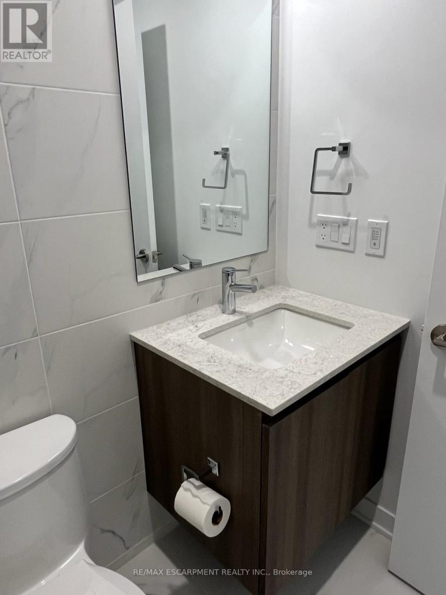 Photo 25 of 225 405 Dundas Street W, Oakville ON