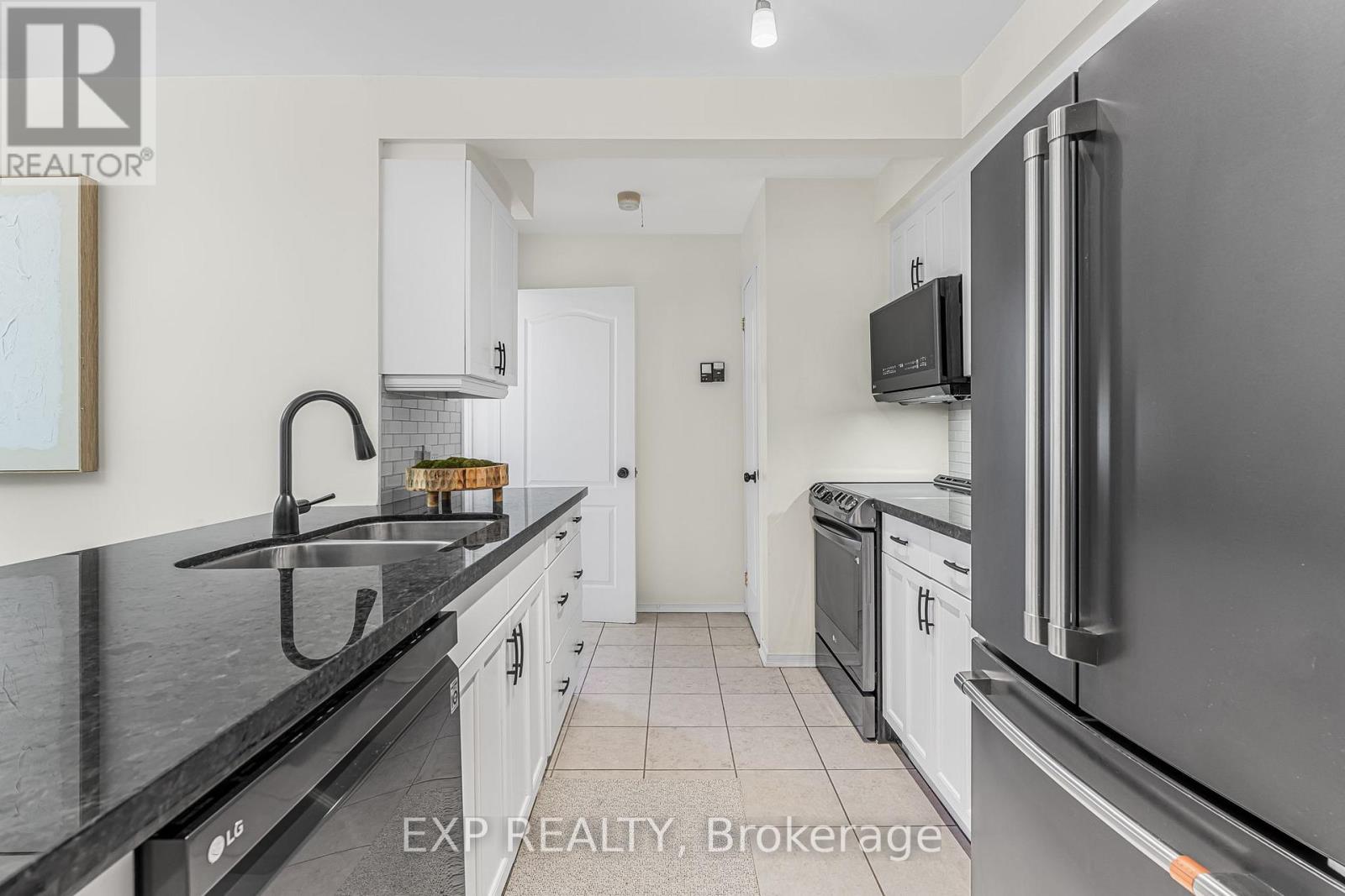 Photo 11 of 20 Amity Road, Mississauga ON
