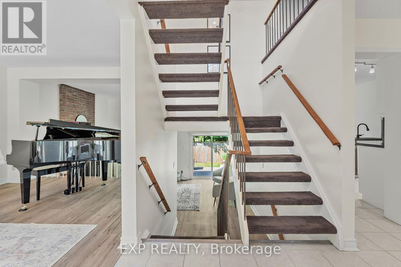 Photo 15 of 20 Amity Road, Mississauga ON