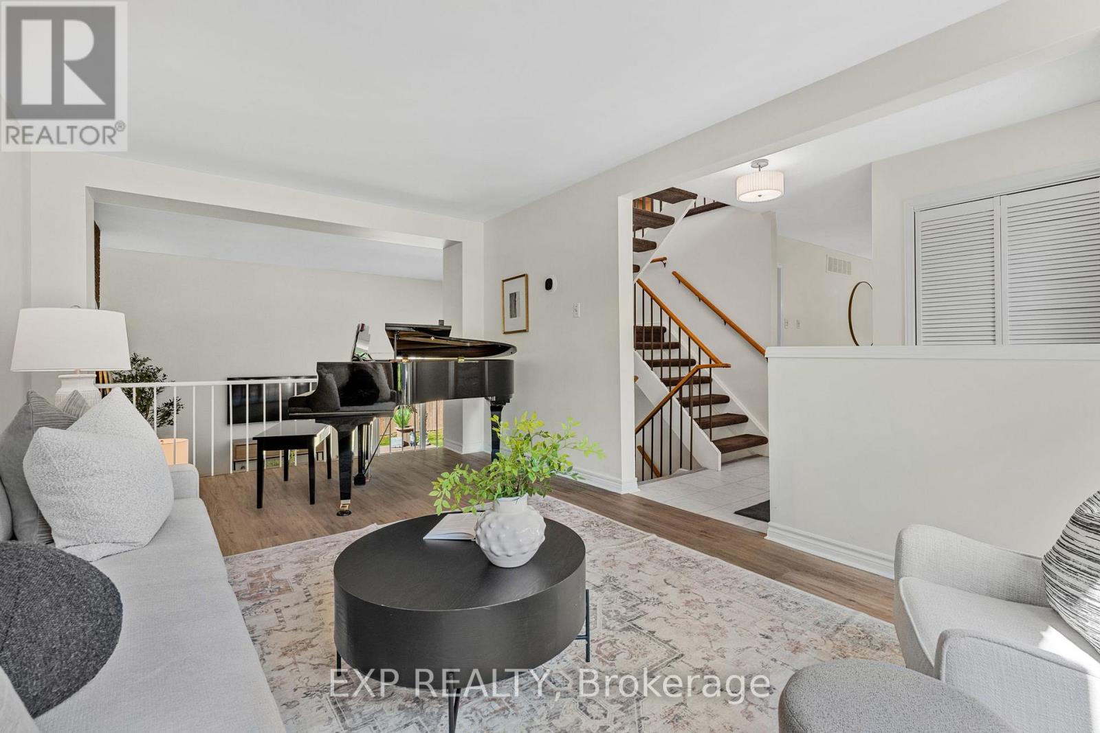 Photo 7 of 20 Amity Road, Mississauga ON