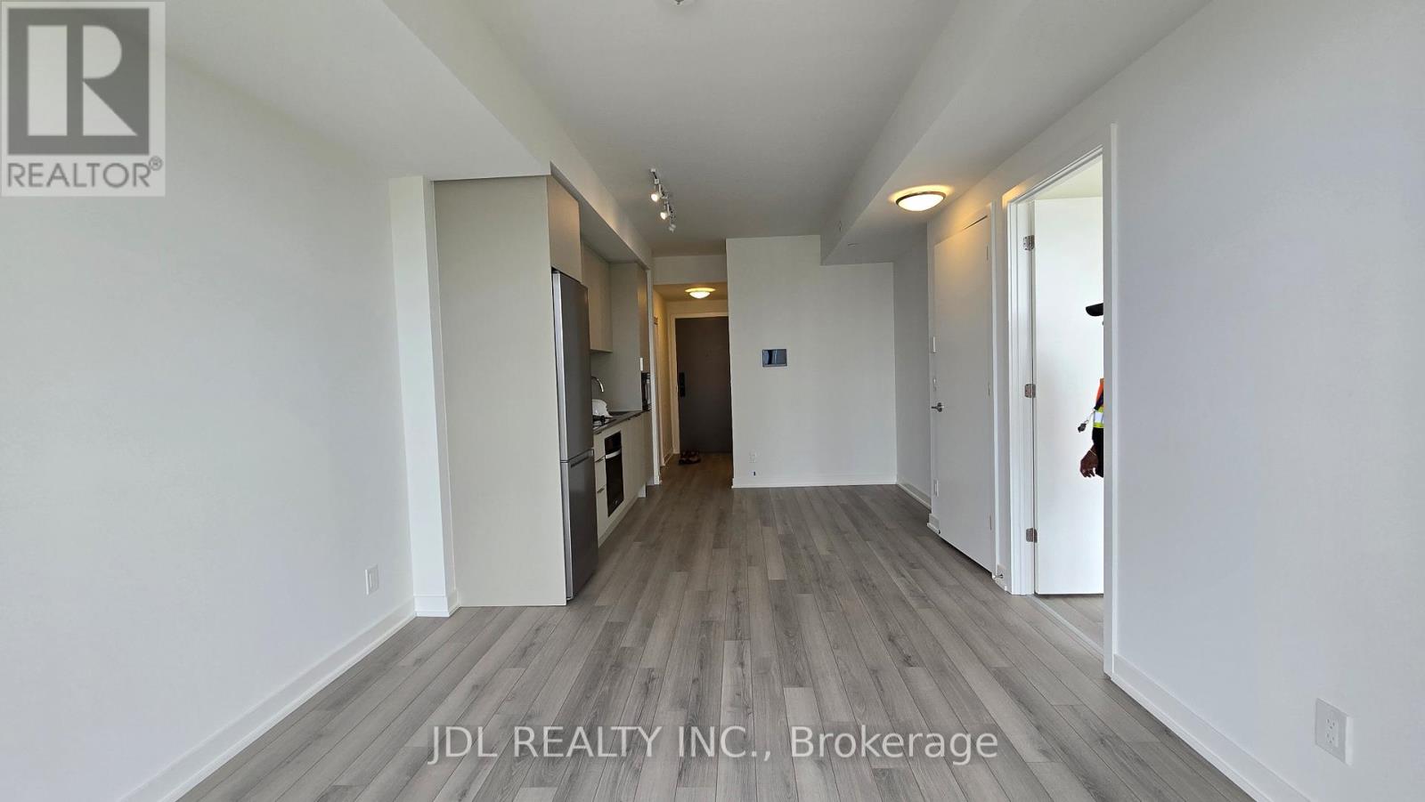 Photo 2 of 1004 3079 Trafalgar Road, Oakville ON