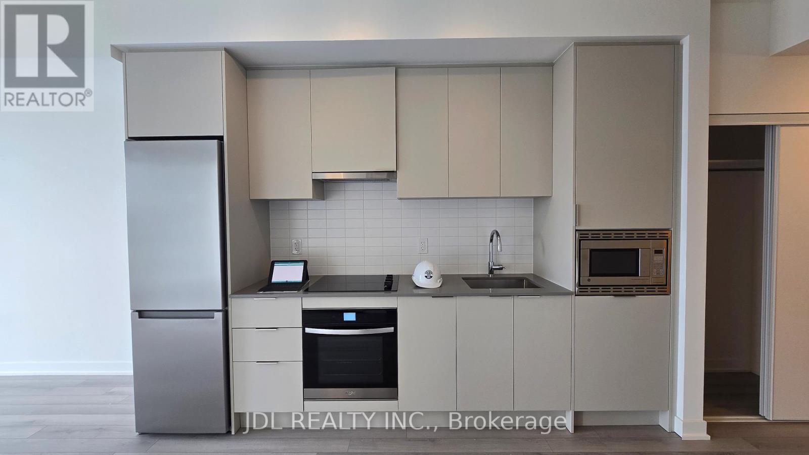 Photo 3 of 1004 3079 Trafalgar Road, Oakville ON