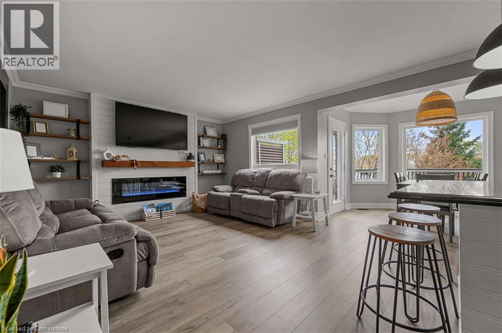 Photo 25 of 128 Marcy Crescent, Cambridge ON