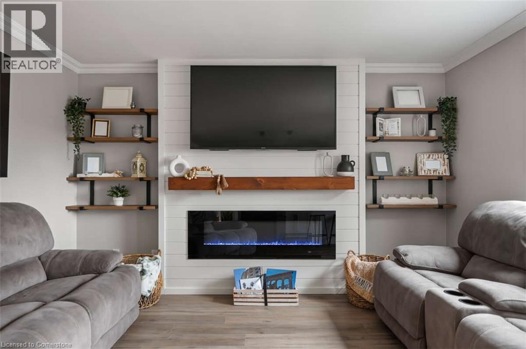 Photo 11 of 128 Marcy Crescent, Cambridge ON