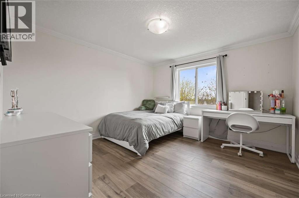 Photo 30 of 128 Marcy Crescent, Cambridge ON