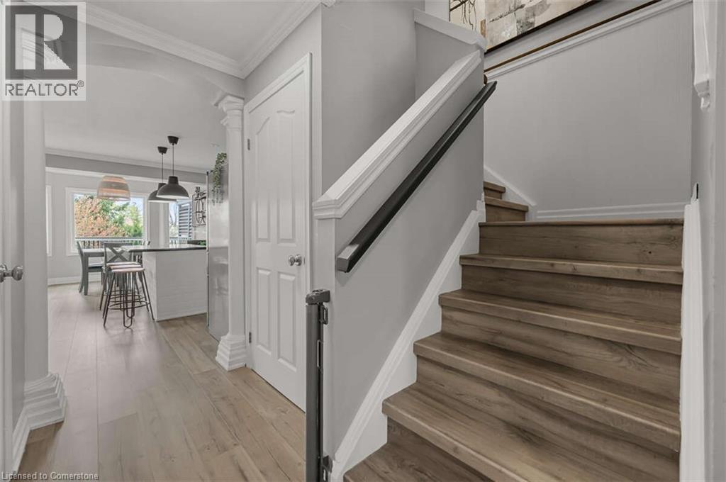 Photo 33 of 128 Marcy Crescent, Cambridge ON