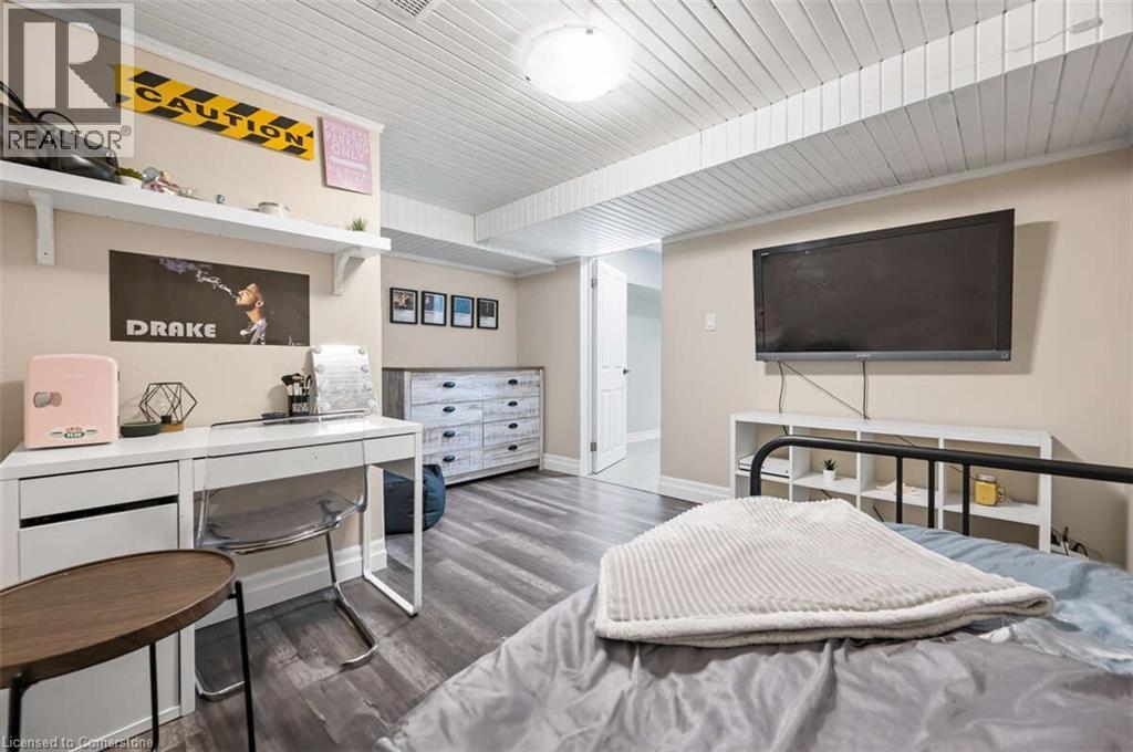 Photo 26 of 128 Marcy Crescent, Cambridge ON