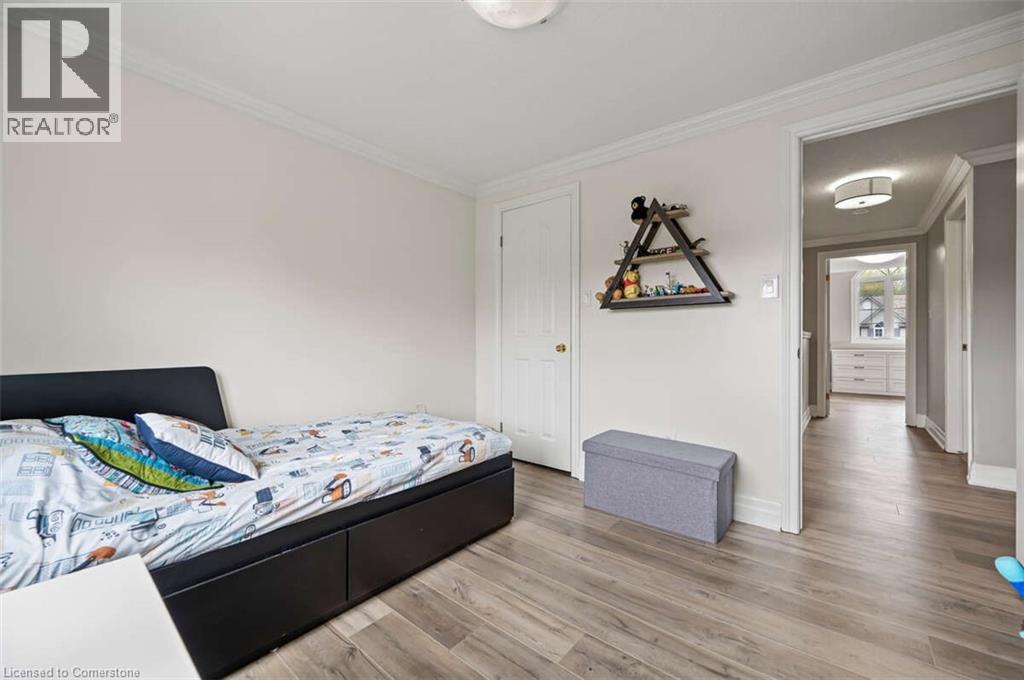 Photo 34 of 128 Marcy Crescent, Cambridge ON
